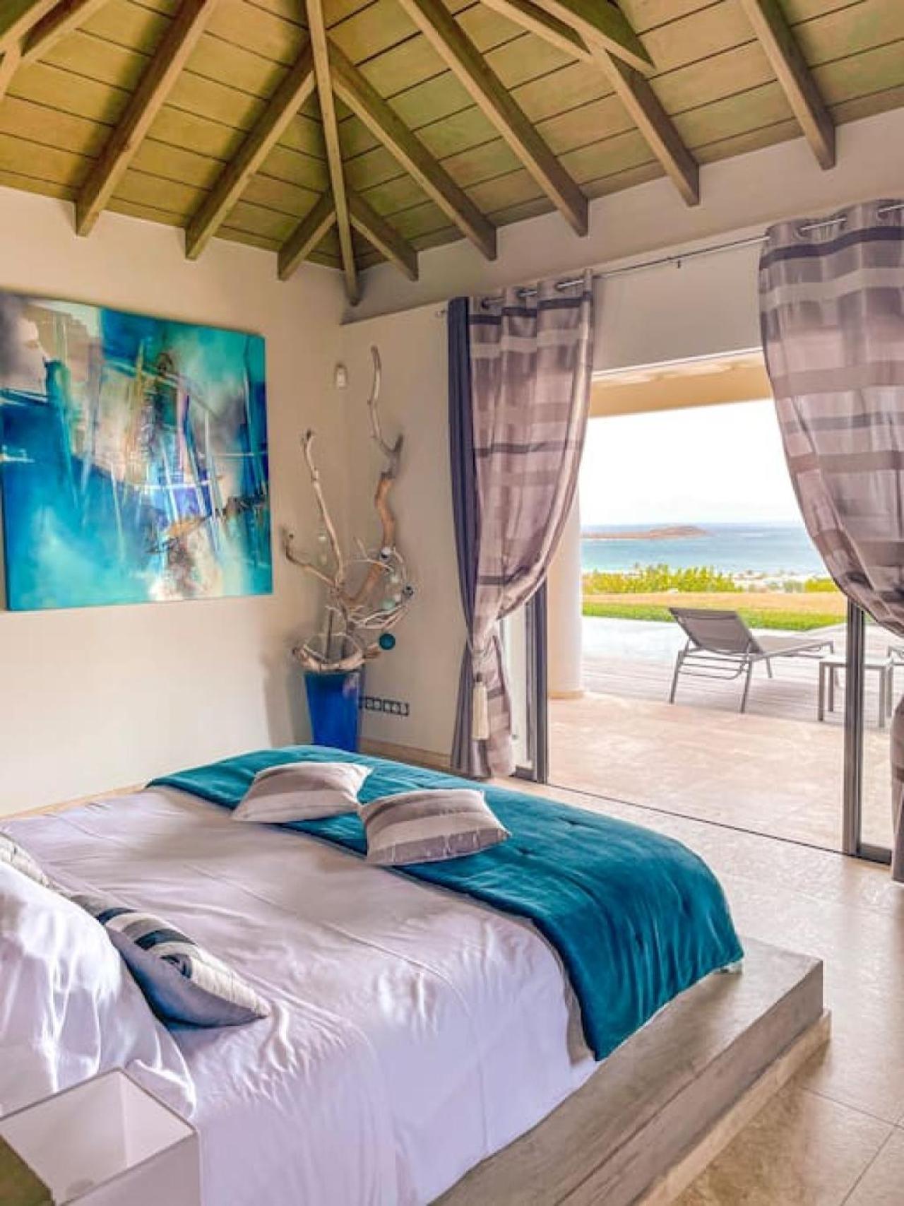 Villa Indigo Pearl, luxury, Orient Bay seaview