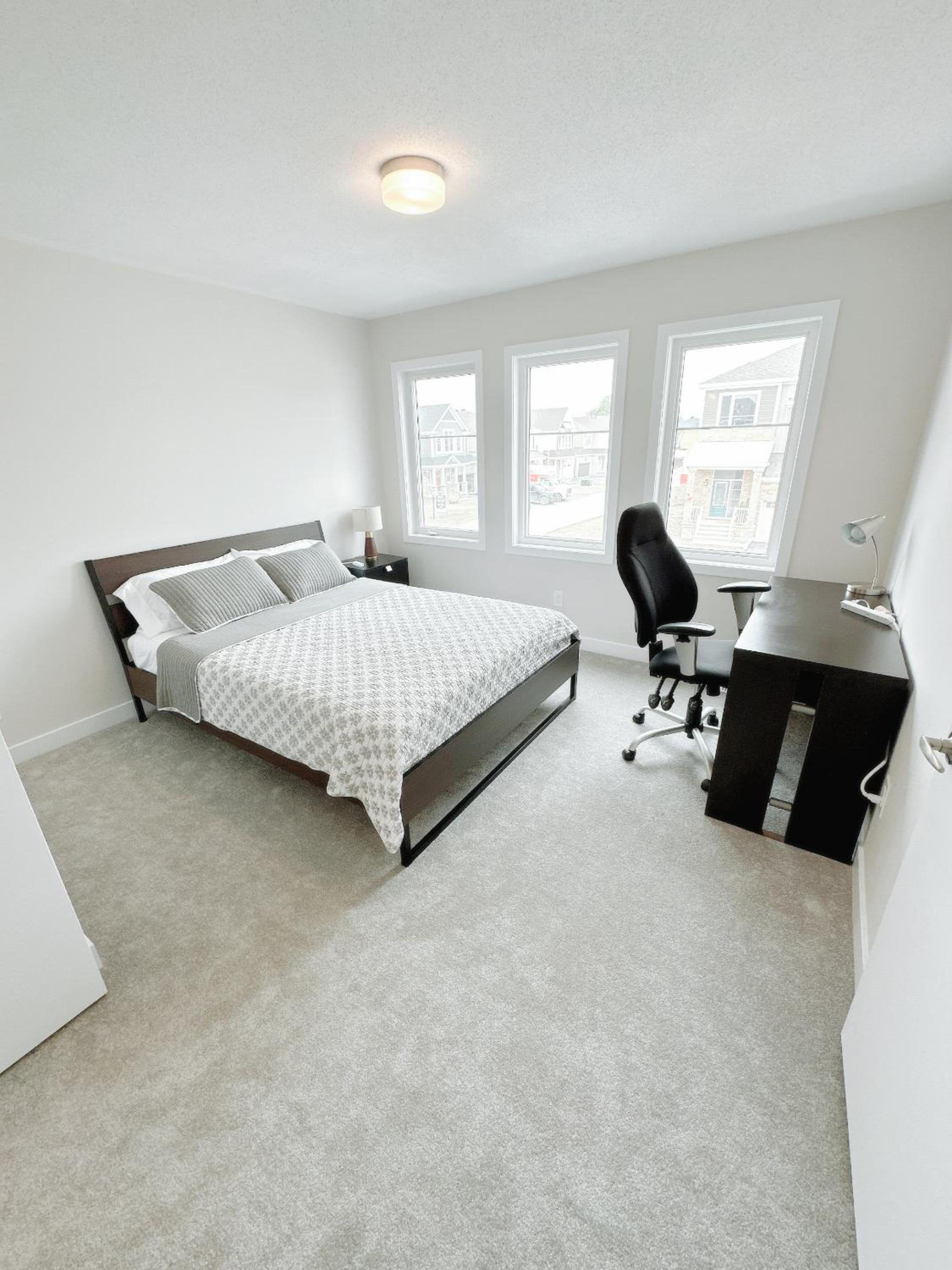 Private bedroom