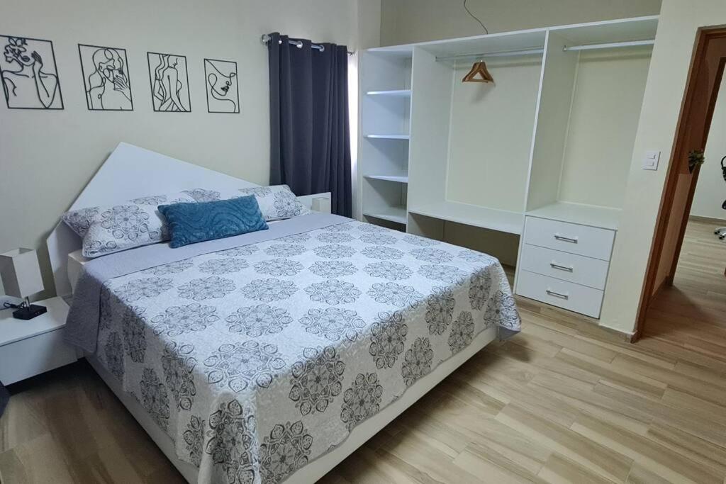 Apartament central frente al mar