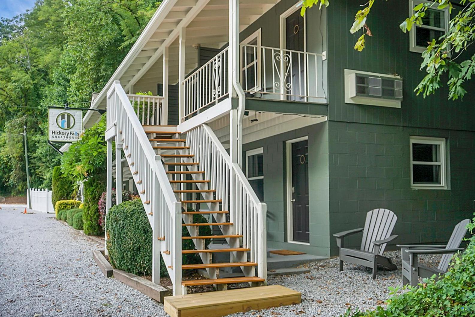 Hickory Falls Inn