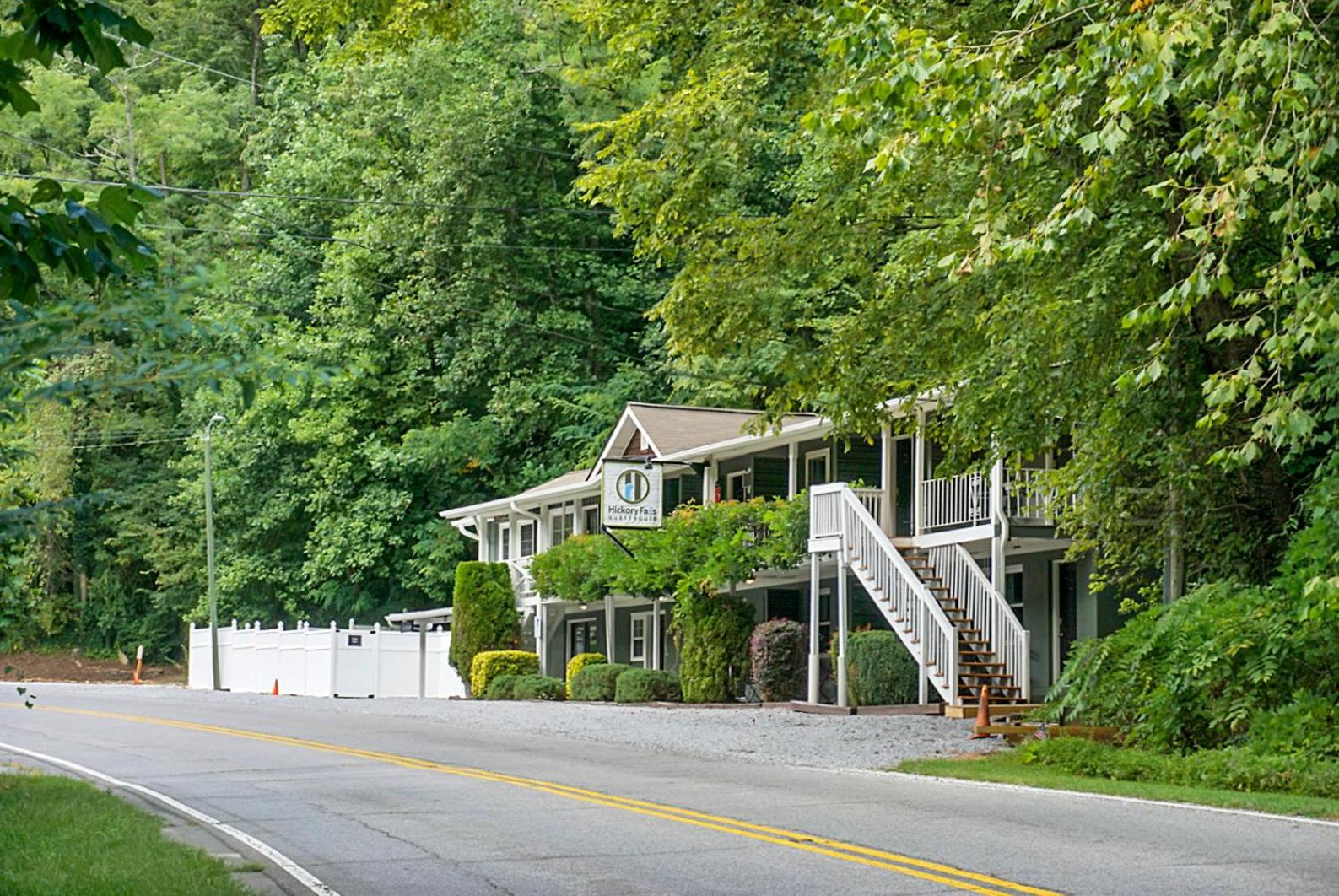 Hickory Falls Inn
