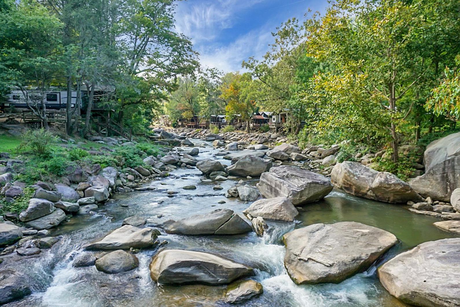 Hickory Falls Inn