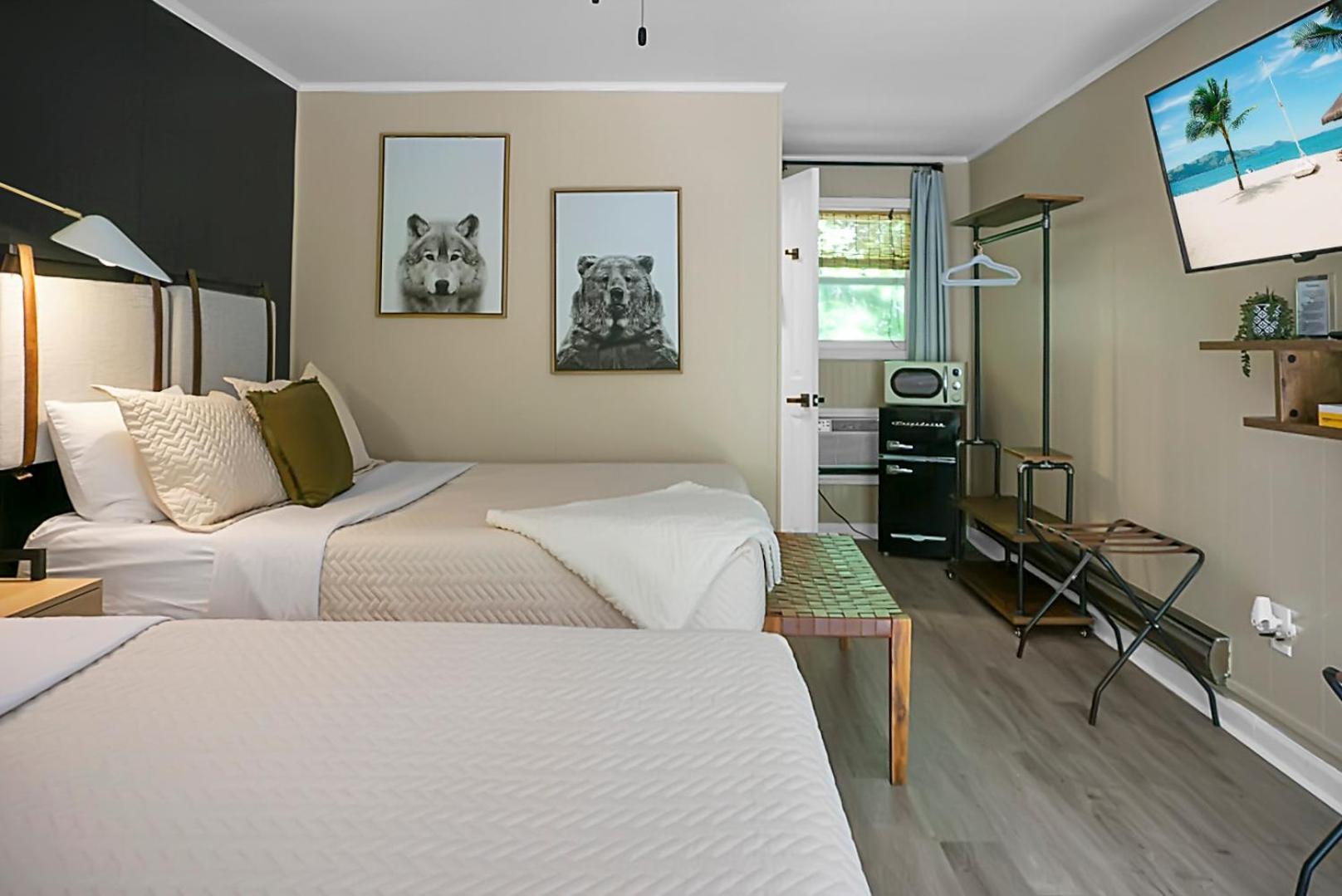 Hickory Falls Inn