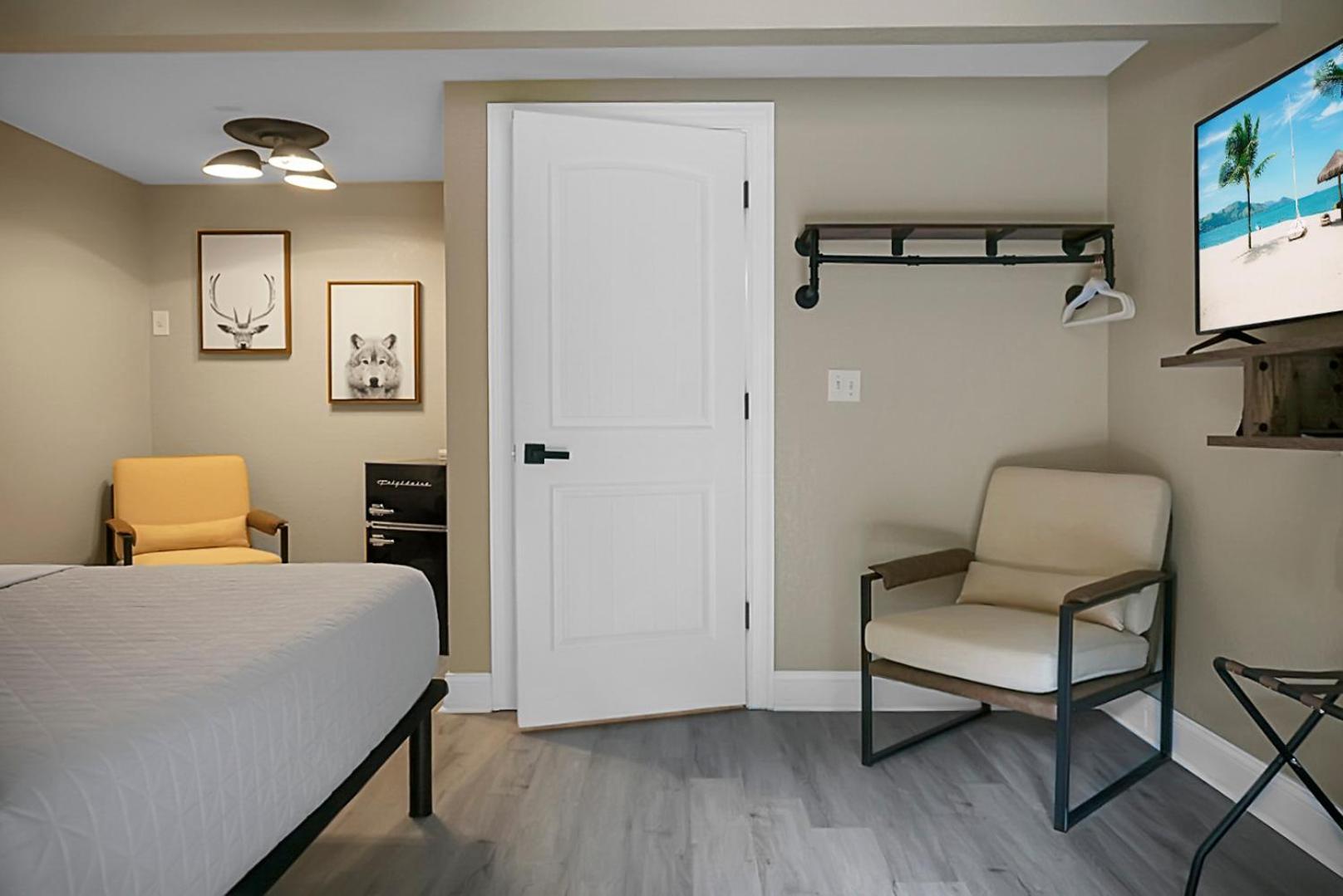 Hickory Falls Inn