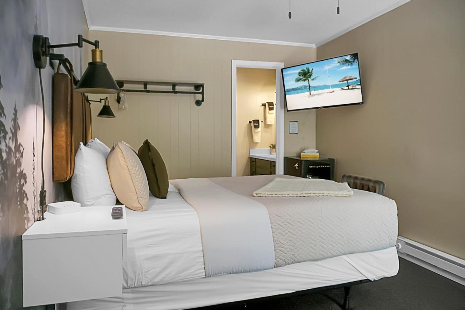 Hickory Falls Inn