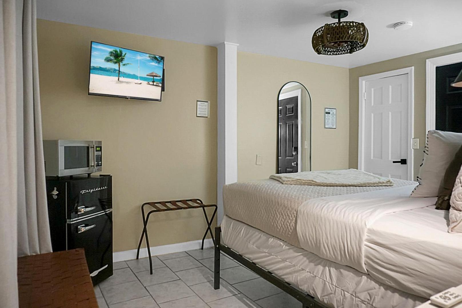 Hickory Falls Inn