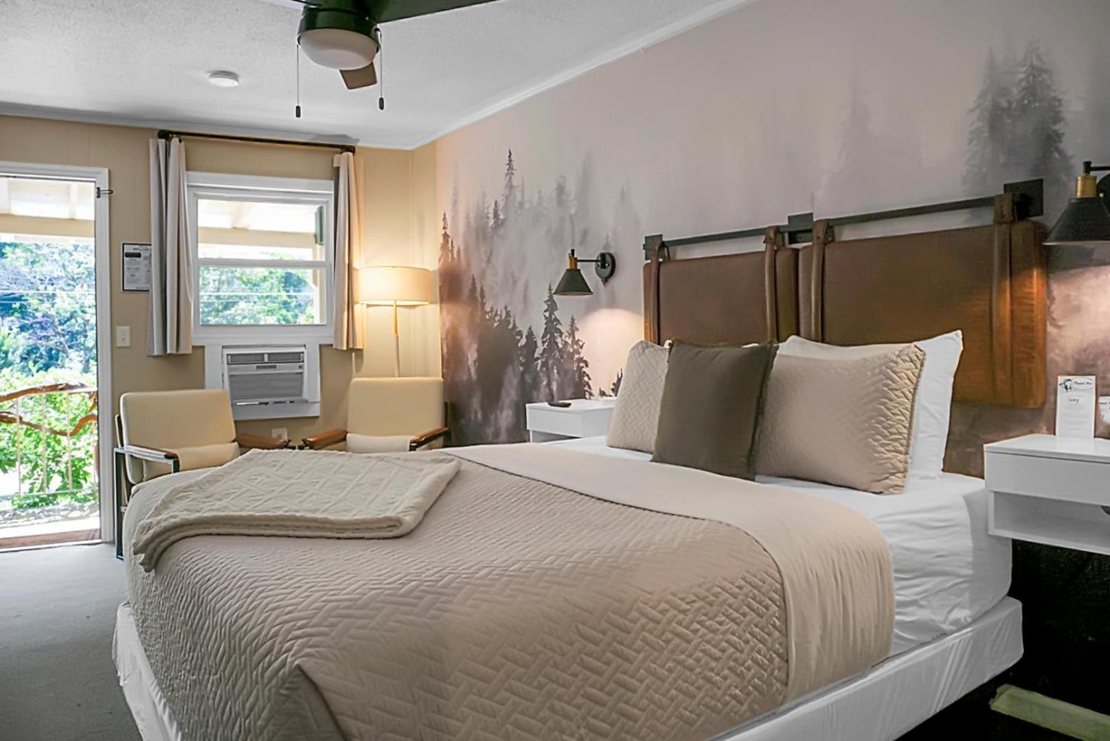 Hickory Falls Inn