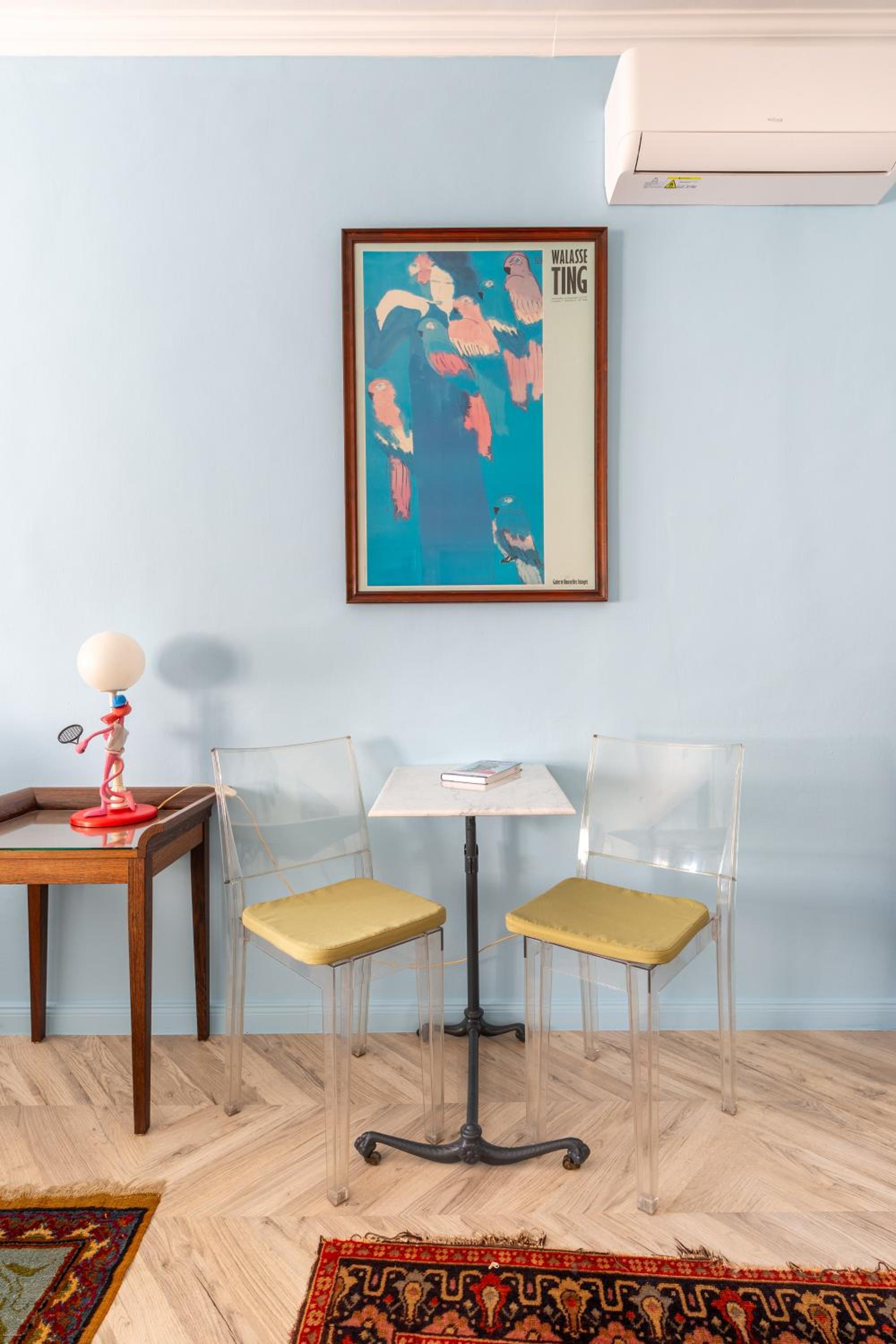 Huge & Stylish in the Center for up to 20 people