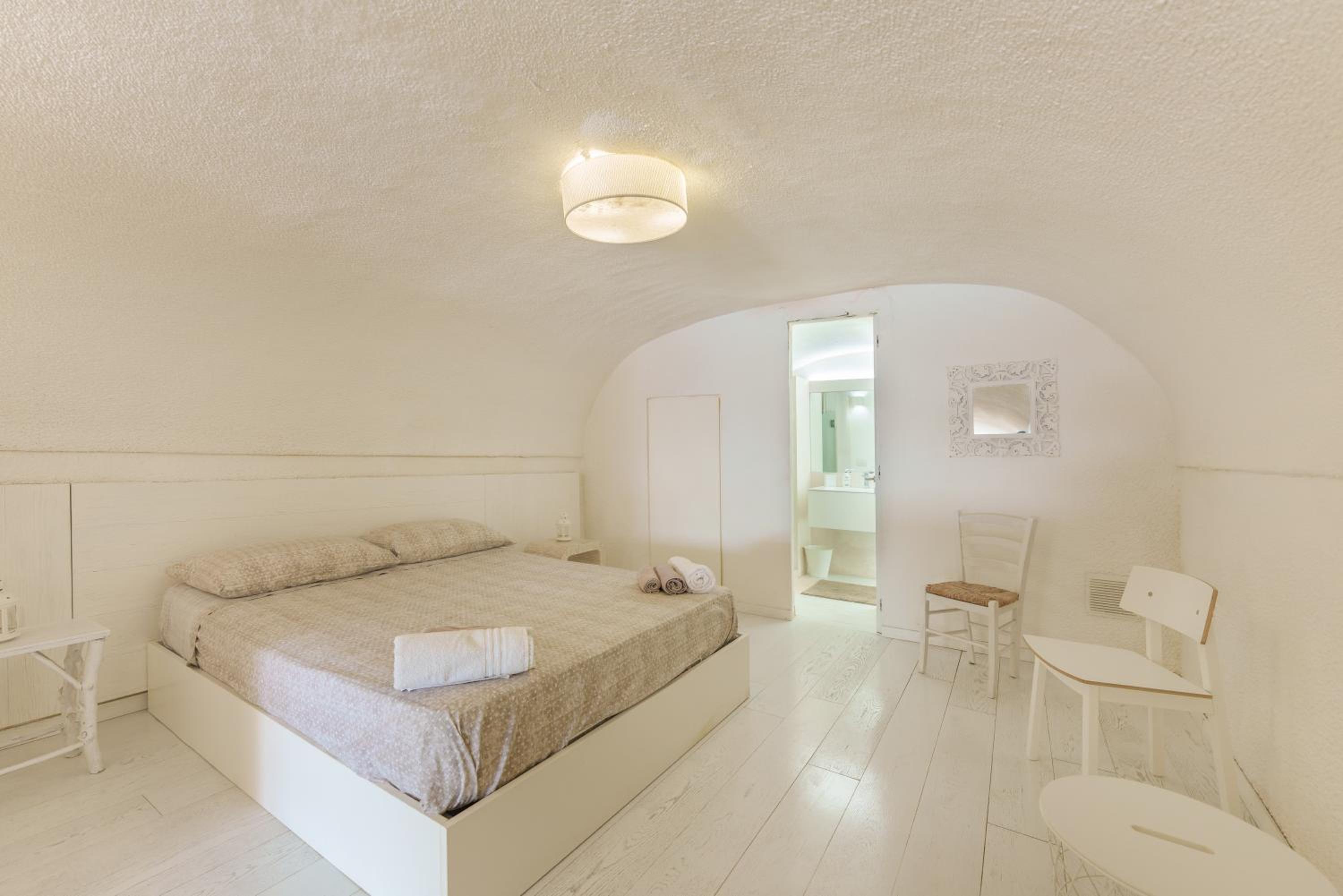 Casa Clelia en Procida — hotel room