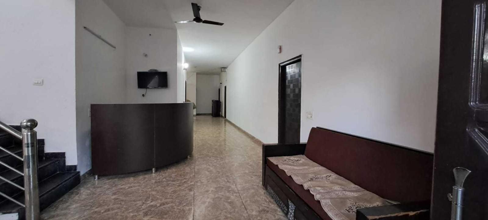 Photo 33