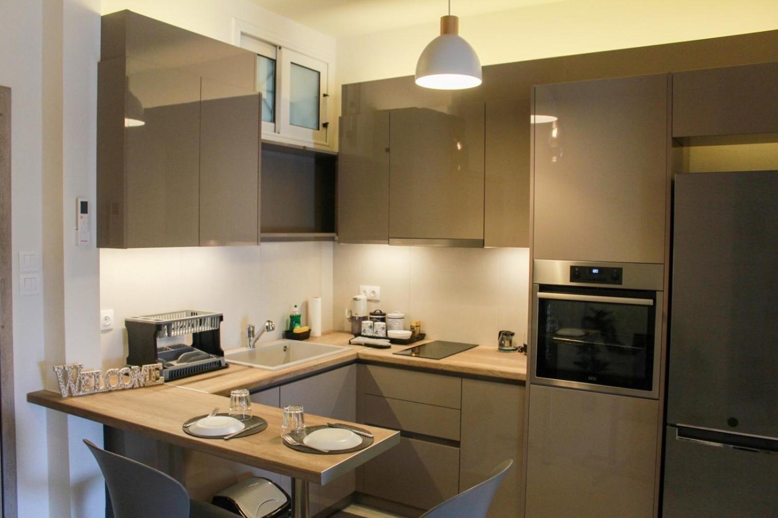 AIOLOS GLYFADA super lux suite 5 sea view