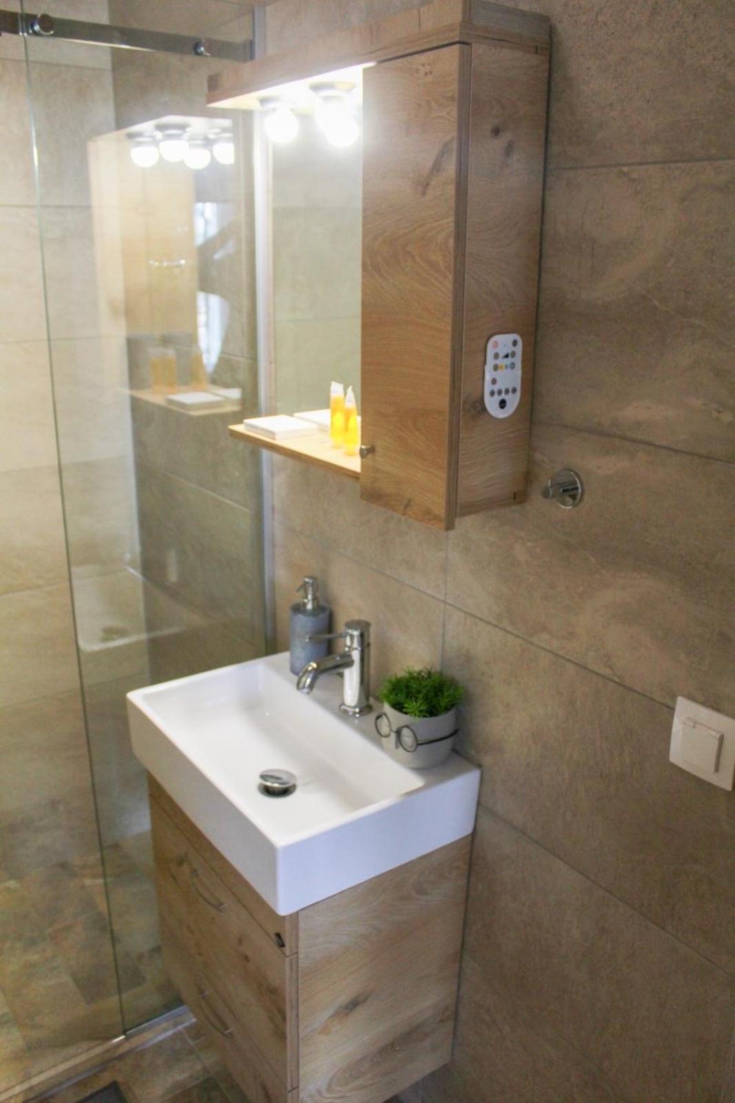 AIOLOS GLYFADA super lux suite 5 sea view