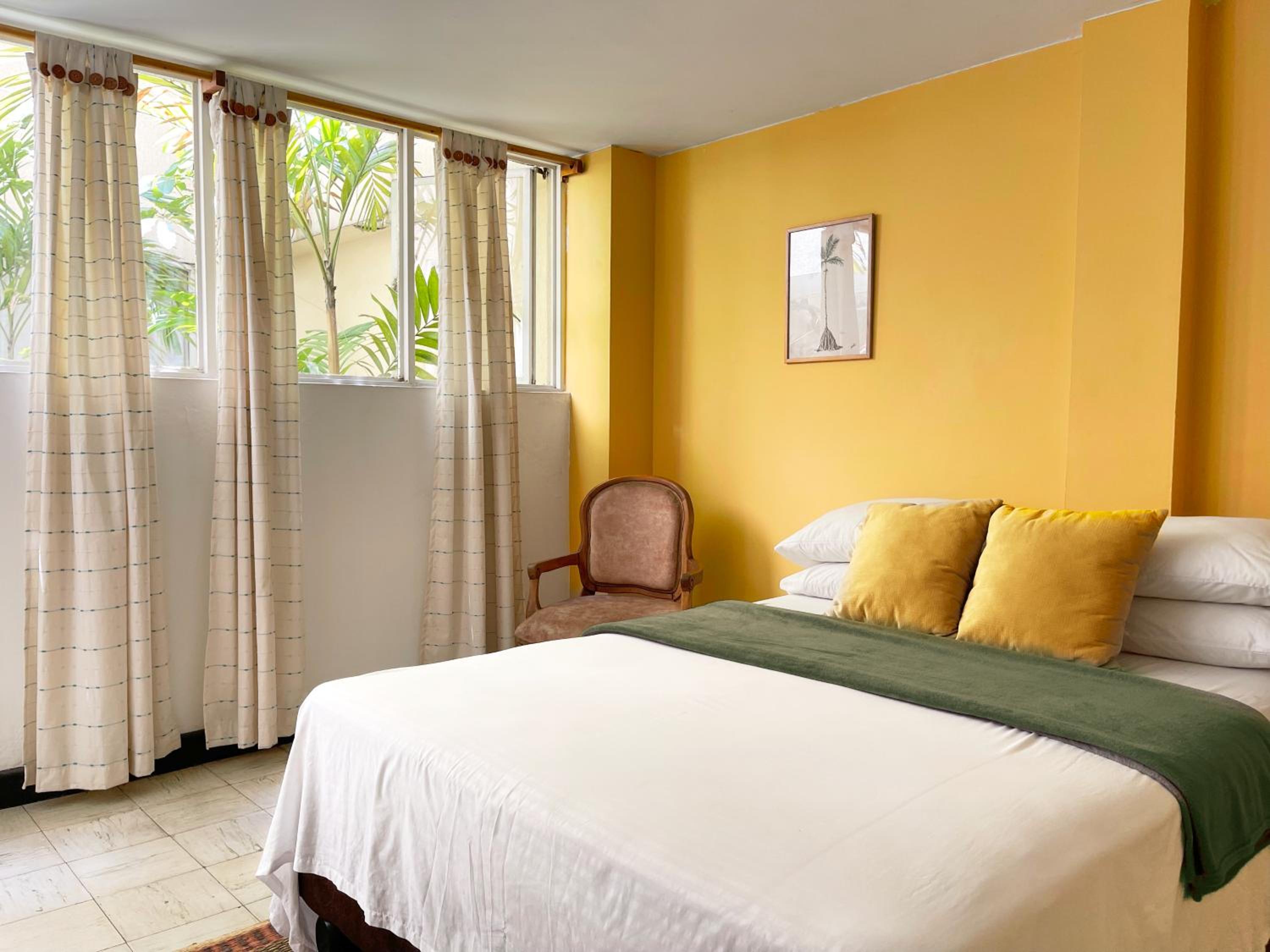 Descubre cali desde este acogedor apartamento.