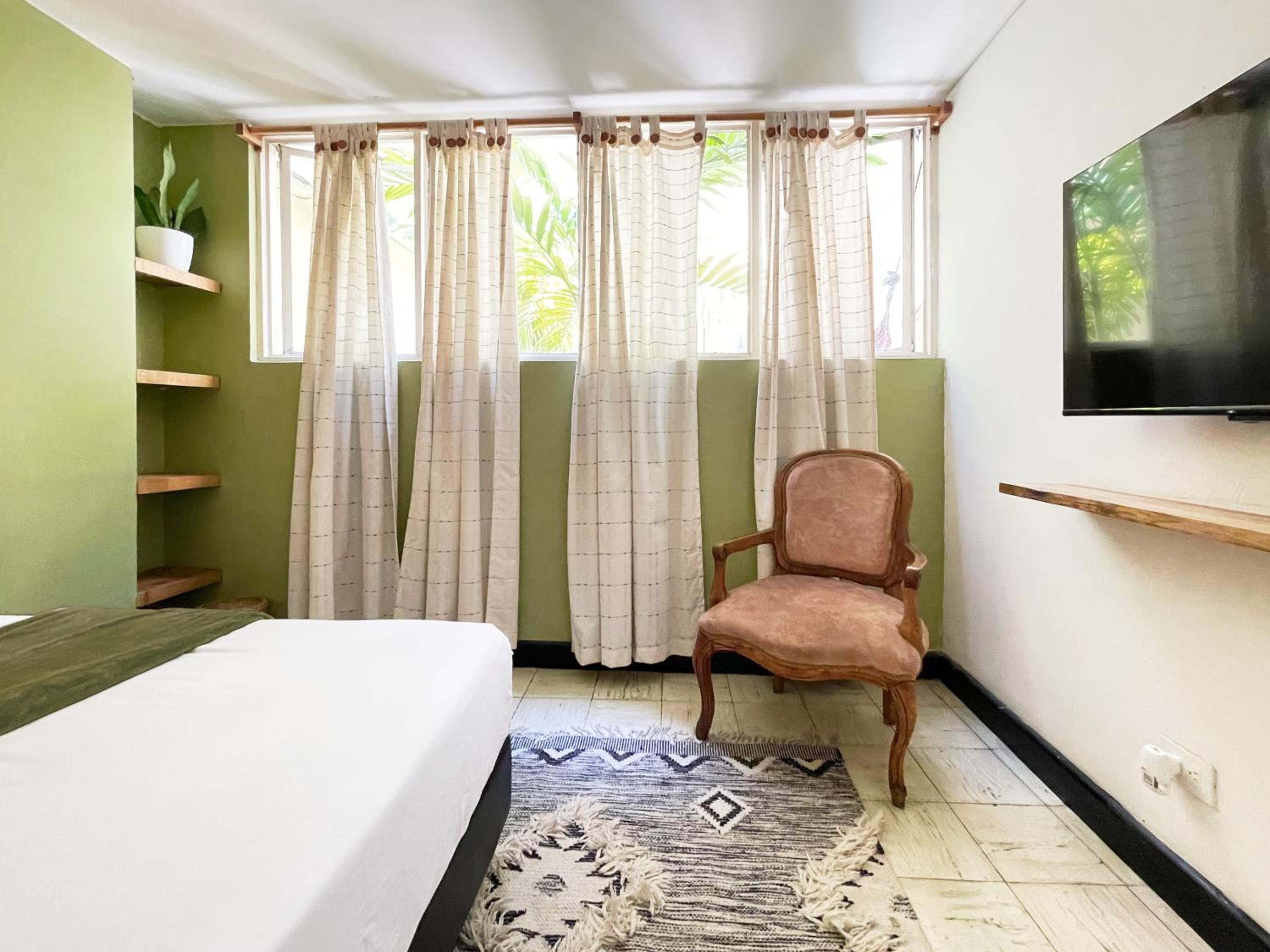 Descubre cali desde este acogedor apartamento.