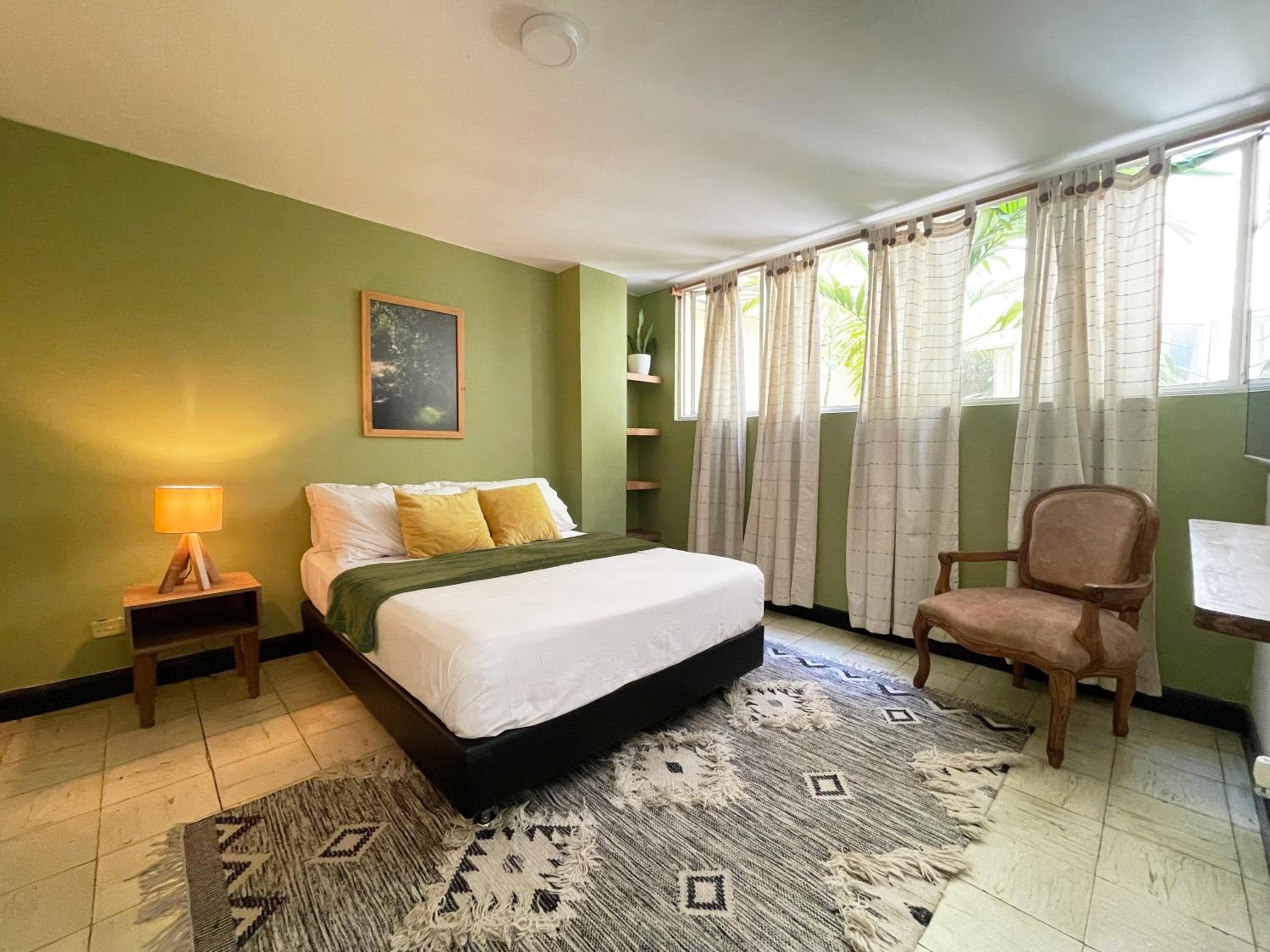 Descubre cali desde este acogedor apartamento.
