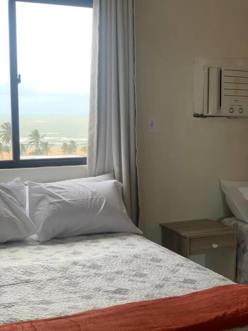 Excelente FLAT/PRAIA PINA