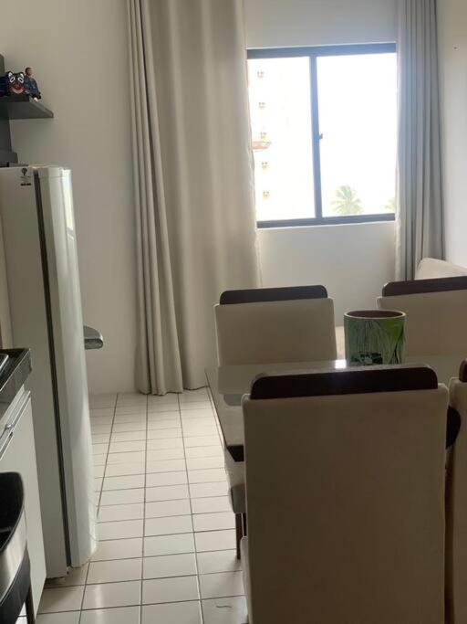 Excelente FLAT/PRAIA PINA