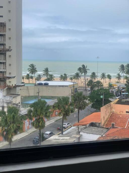 Excelente FLAT/PRAIA PINA