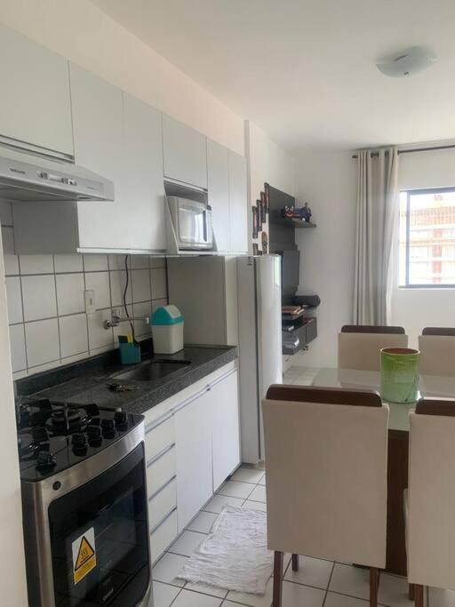 Excelente FLAT/PRAIA PINA
