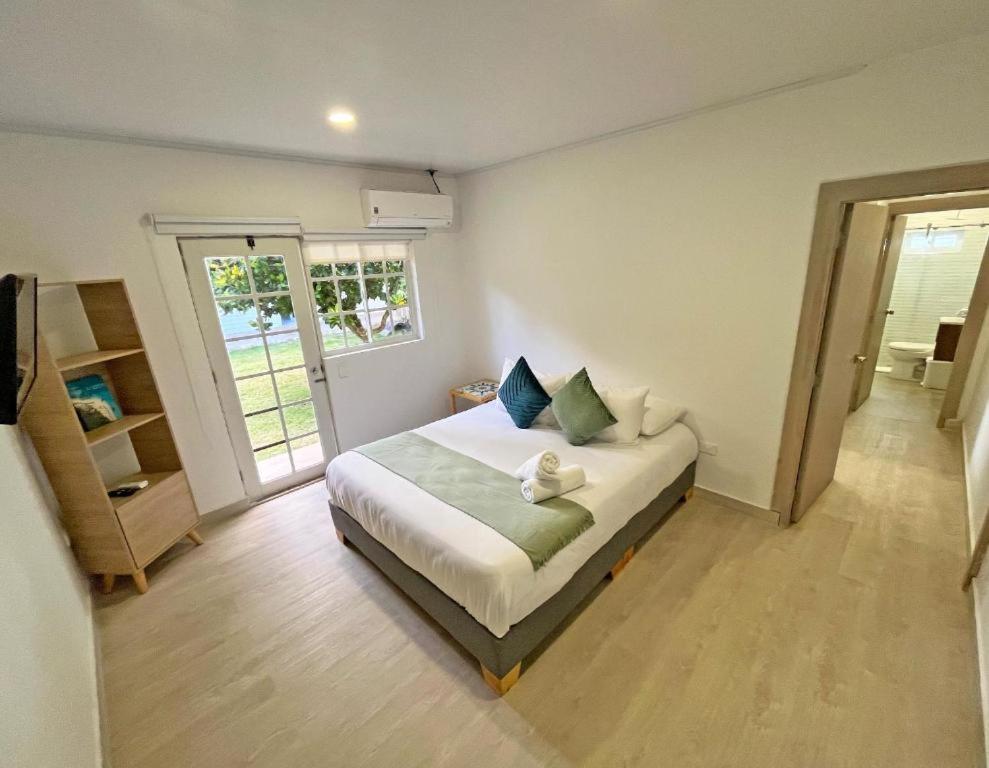 Zaba Beach House