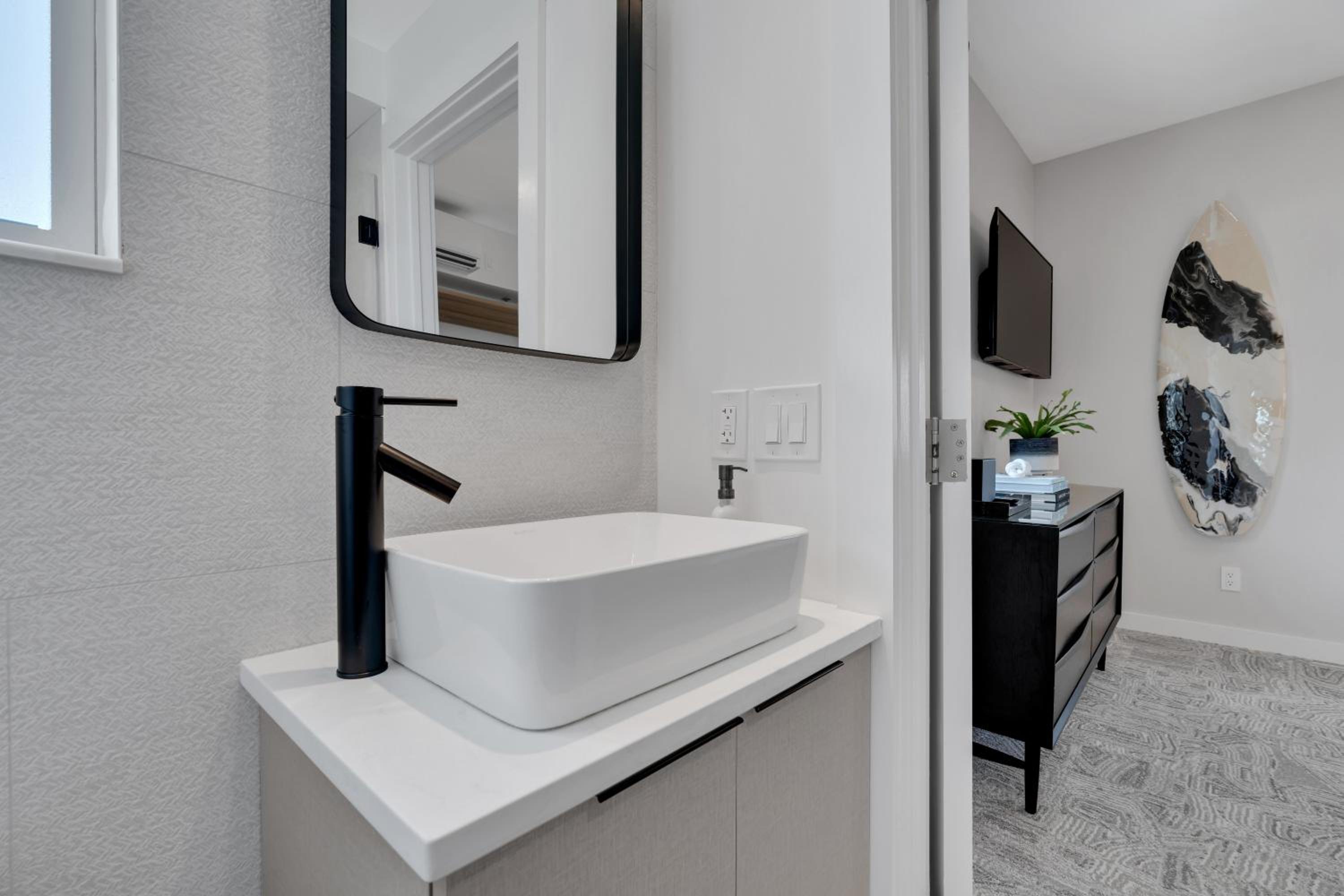 The St Laurent Guest Rooms
