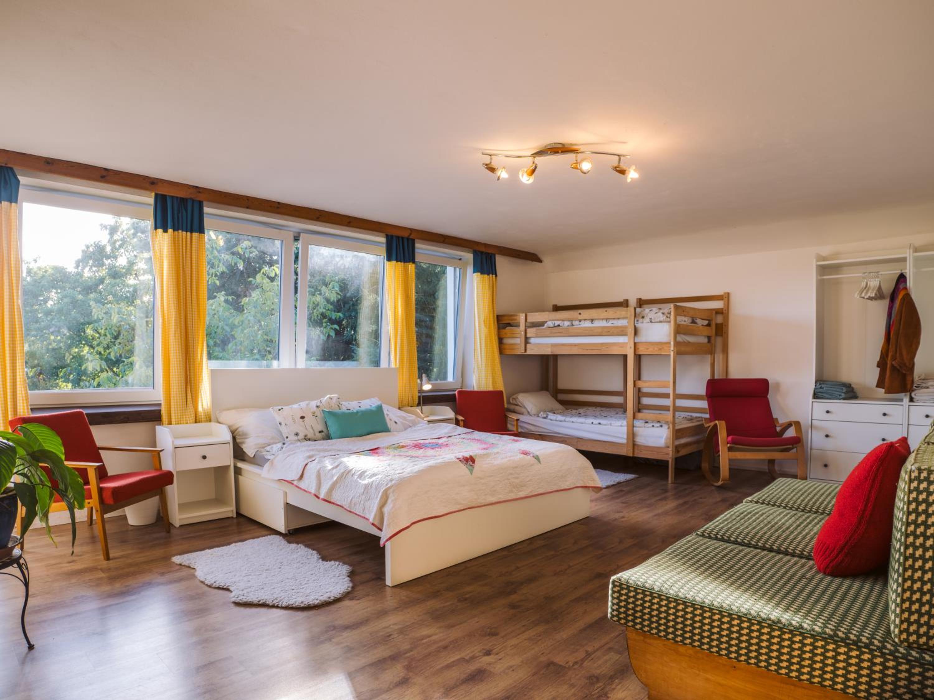 Terra Farma Cottage, cozy urban escapes here!
