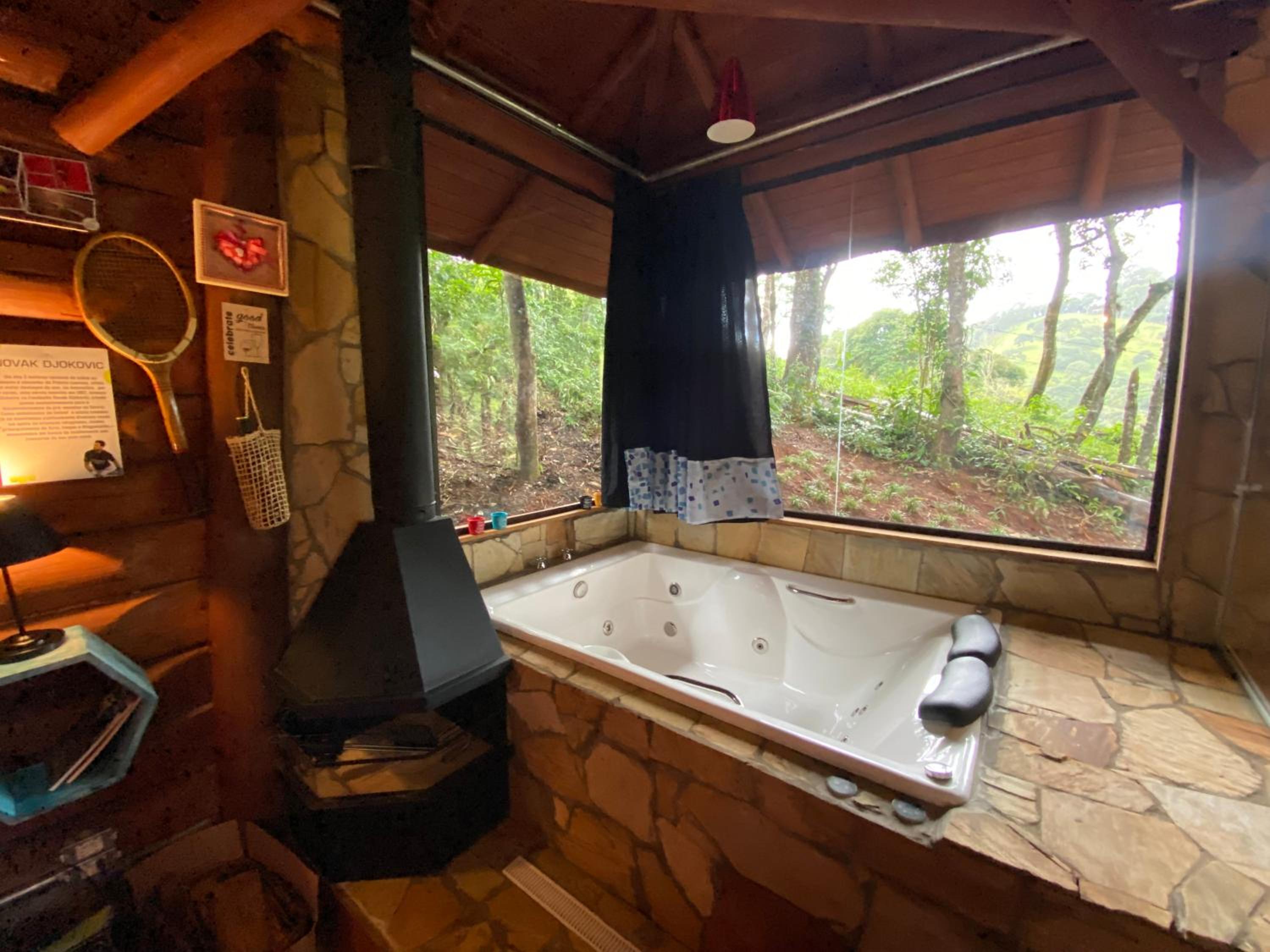Cabana Dentro da Floresta- Chalés Perpétua Natureza