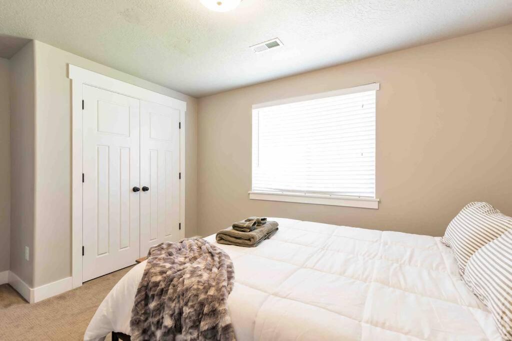 Sleepy Ridge Apt in Vineyard/Orem (Sleeps 6) view 5