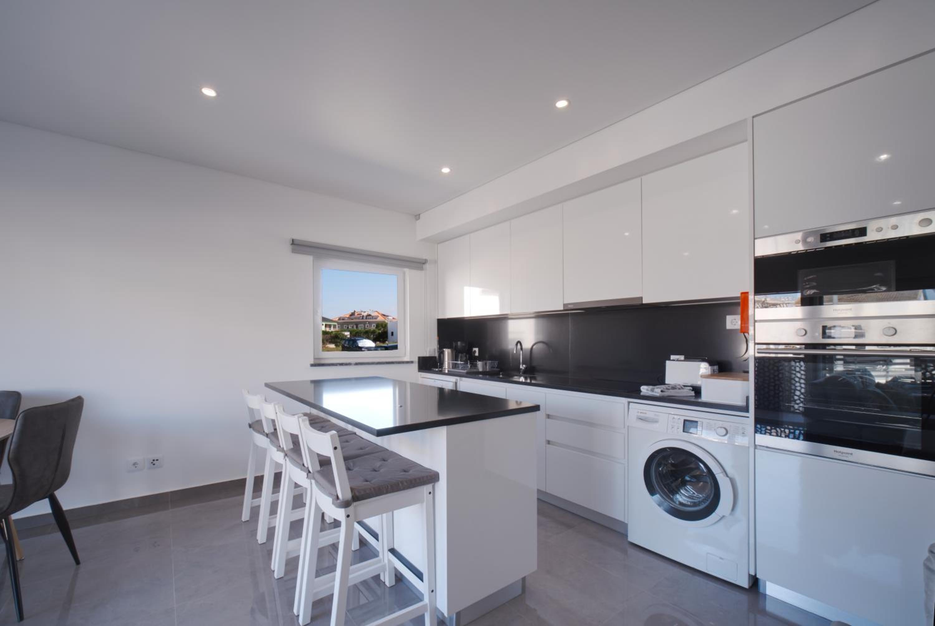 Beach & Surf Lovers Apartment with AC - Baleal view 5