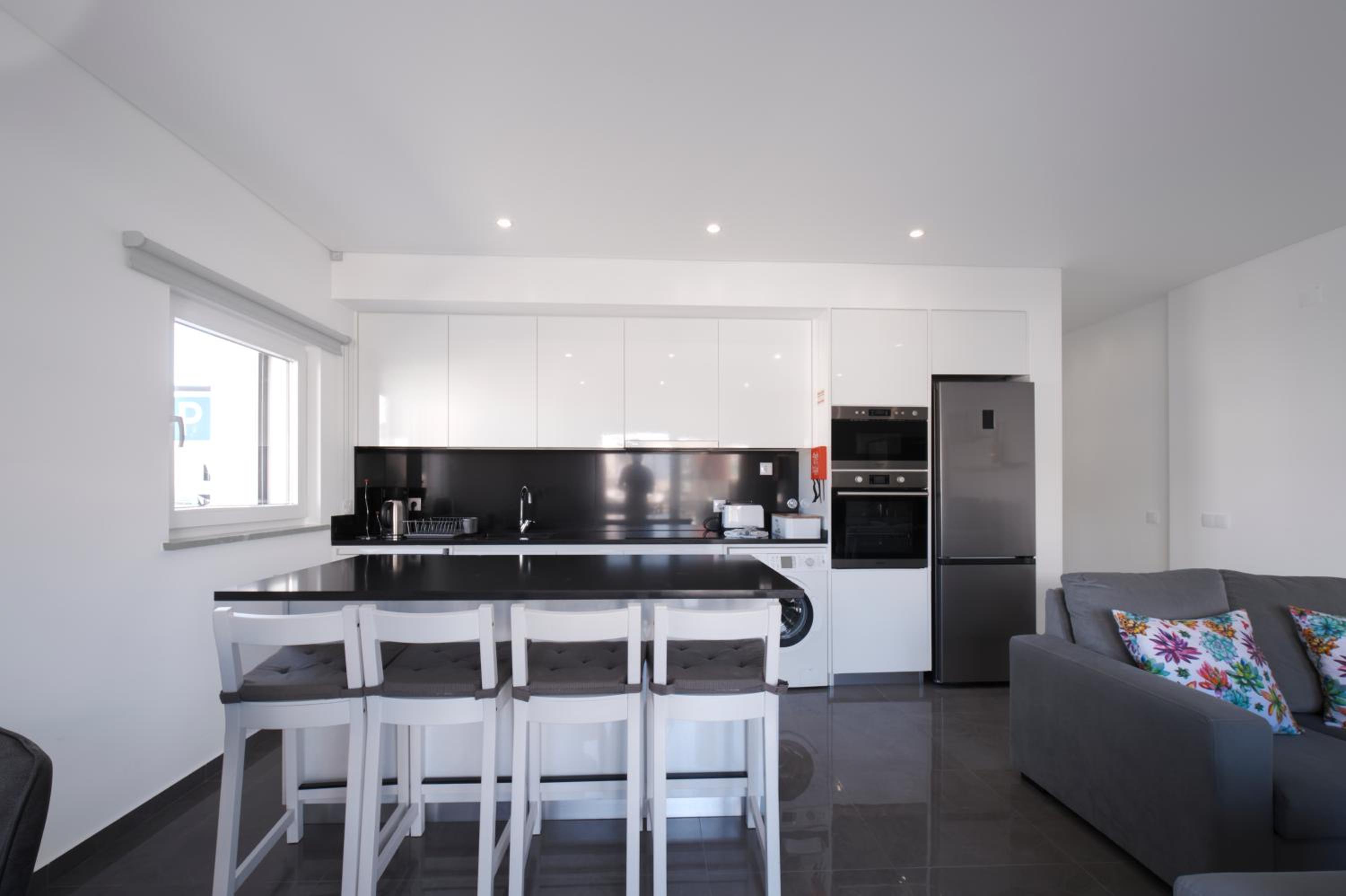 Beach & Surf Lovers Apartment with AC - Baleal view 3