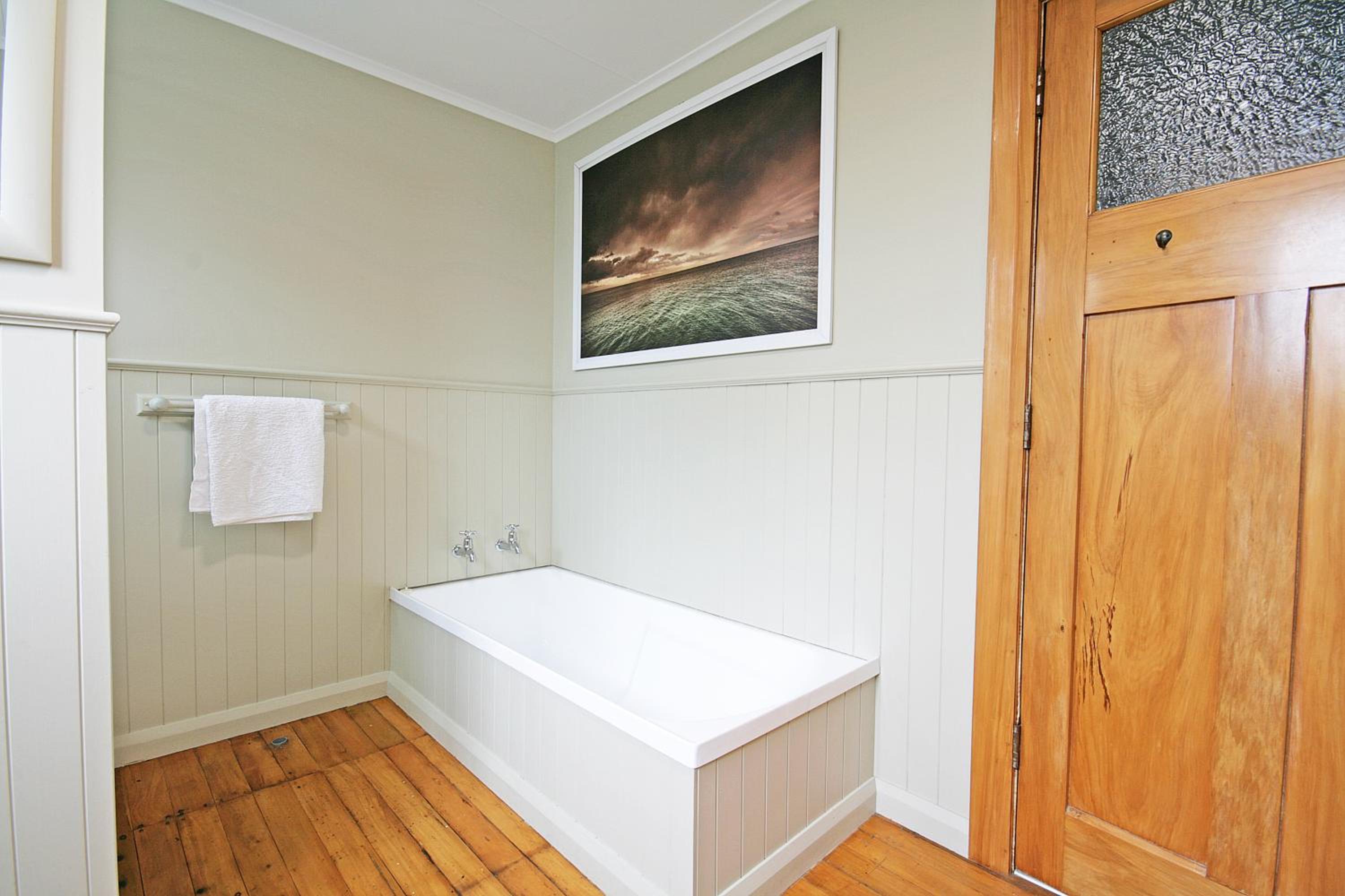 Pohutukawa House - New Plymouth Holiday Home view 4