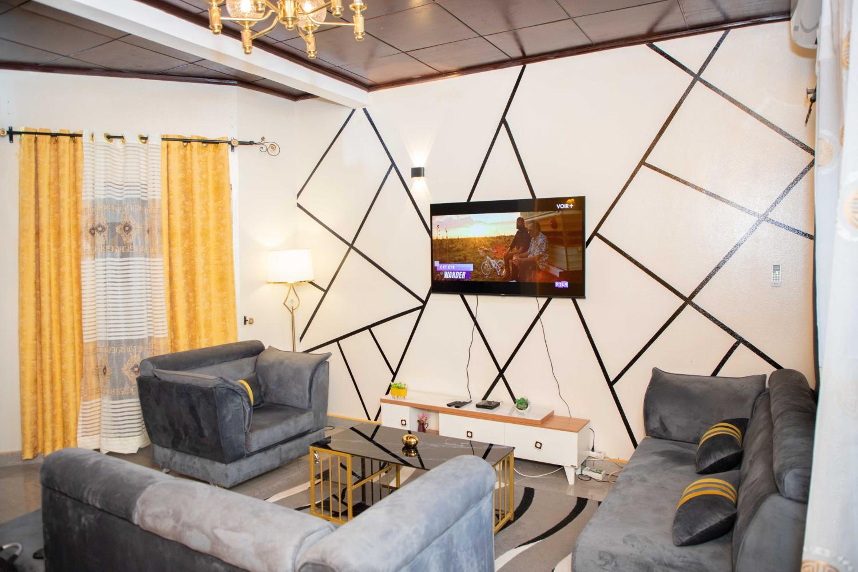 Hypo Guest Lounge