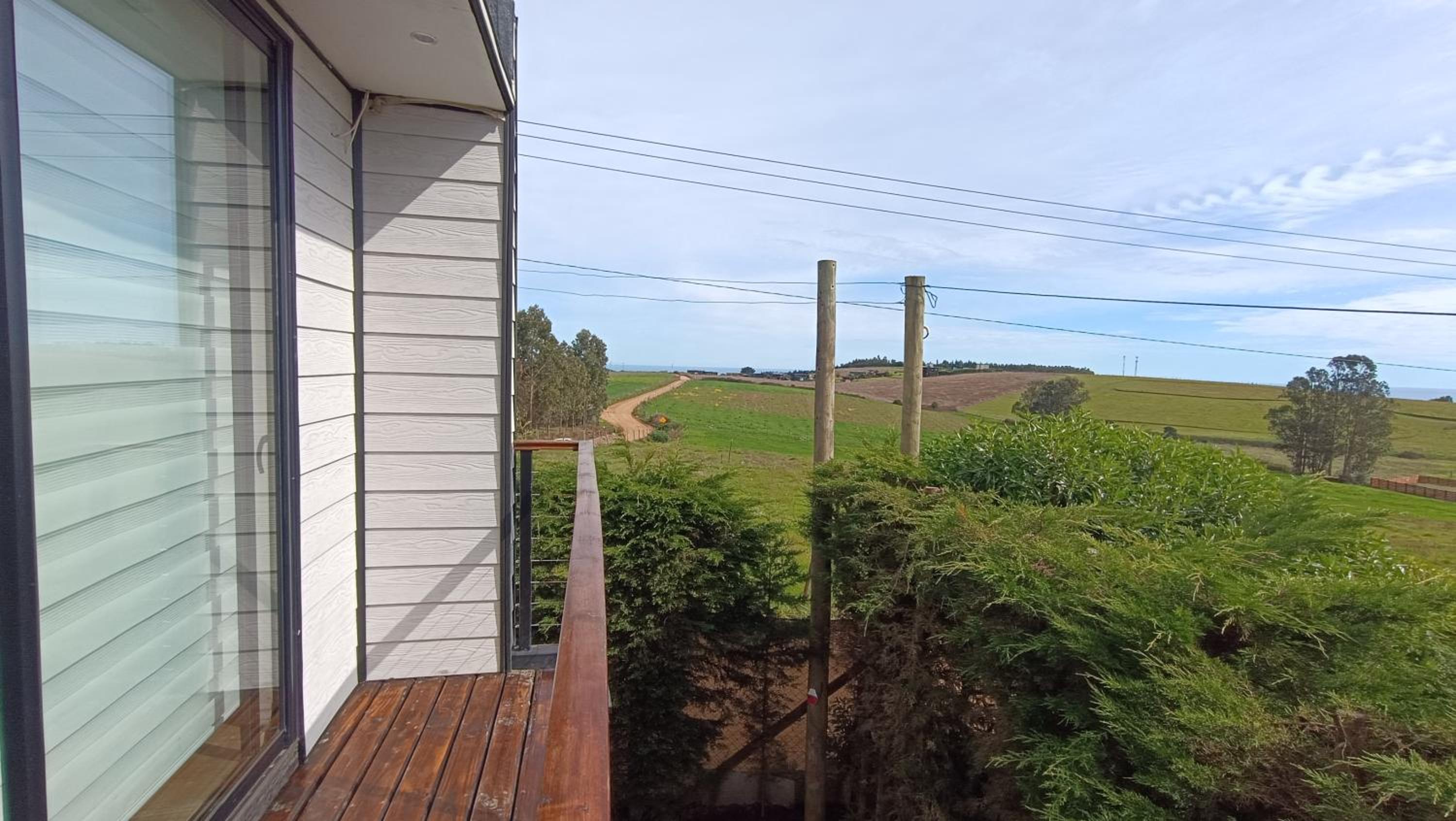 Parcela PLANA con Casa Vista al Mar y Valle, WIFI, TV CABLE, UBICACIÓN PRIVILEGIADA, Portón Automático, PRIVADA