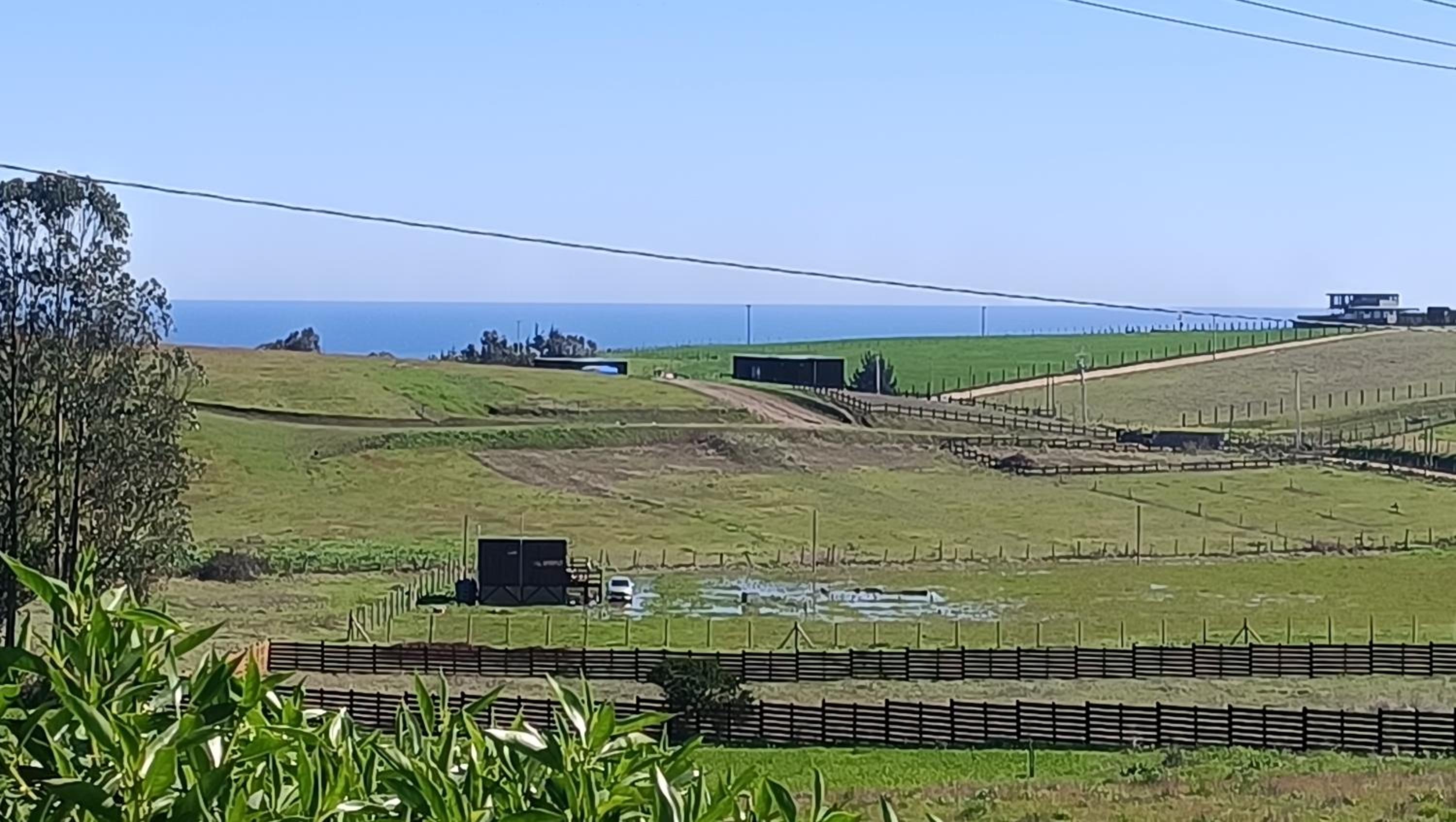 Parcela PLANA con Casa Vista al Mar y Valle, WIFI, TV CABLE, UBICACIÓN PRIVILEGIADA, Portón Automático, PRIVADA