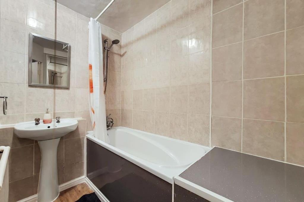 Regent's Park Apartment