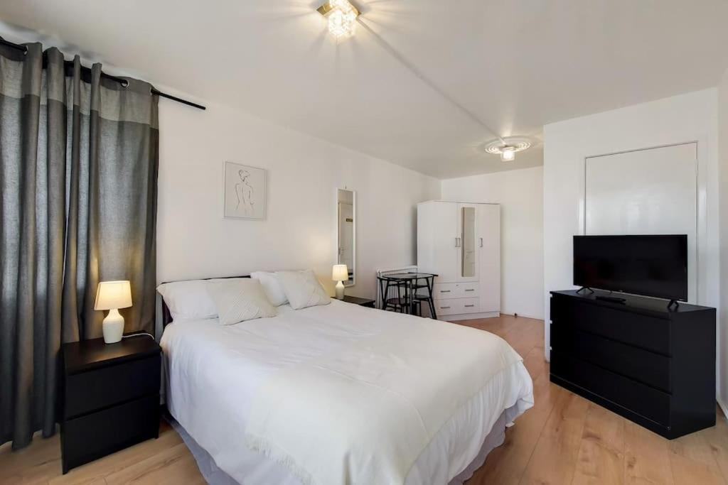 Regent's Park Apartment