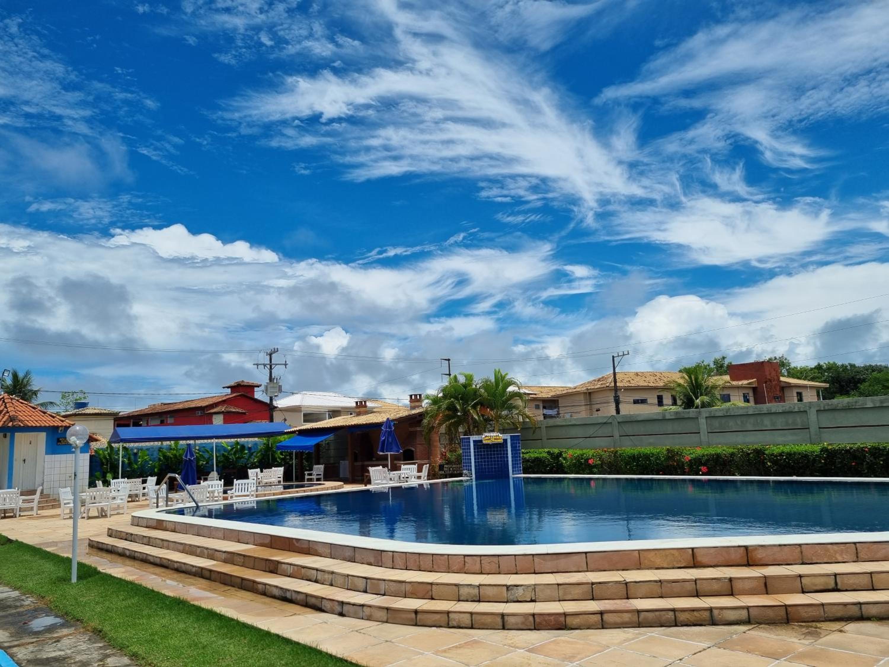 Golden Dolphin Residence em Taperapuan perto Axé Moi