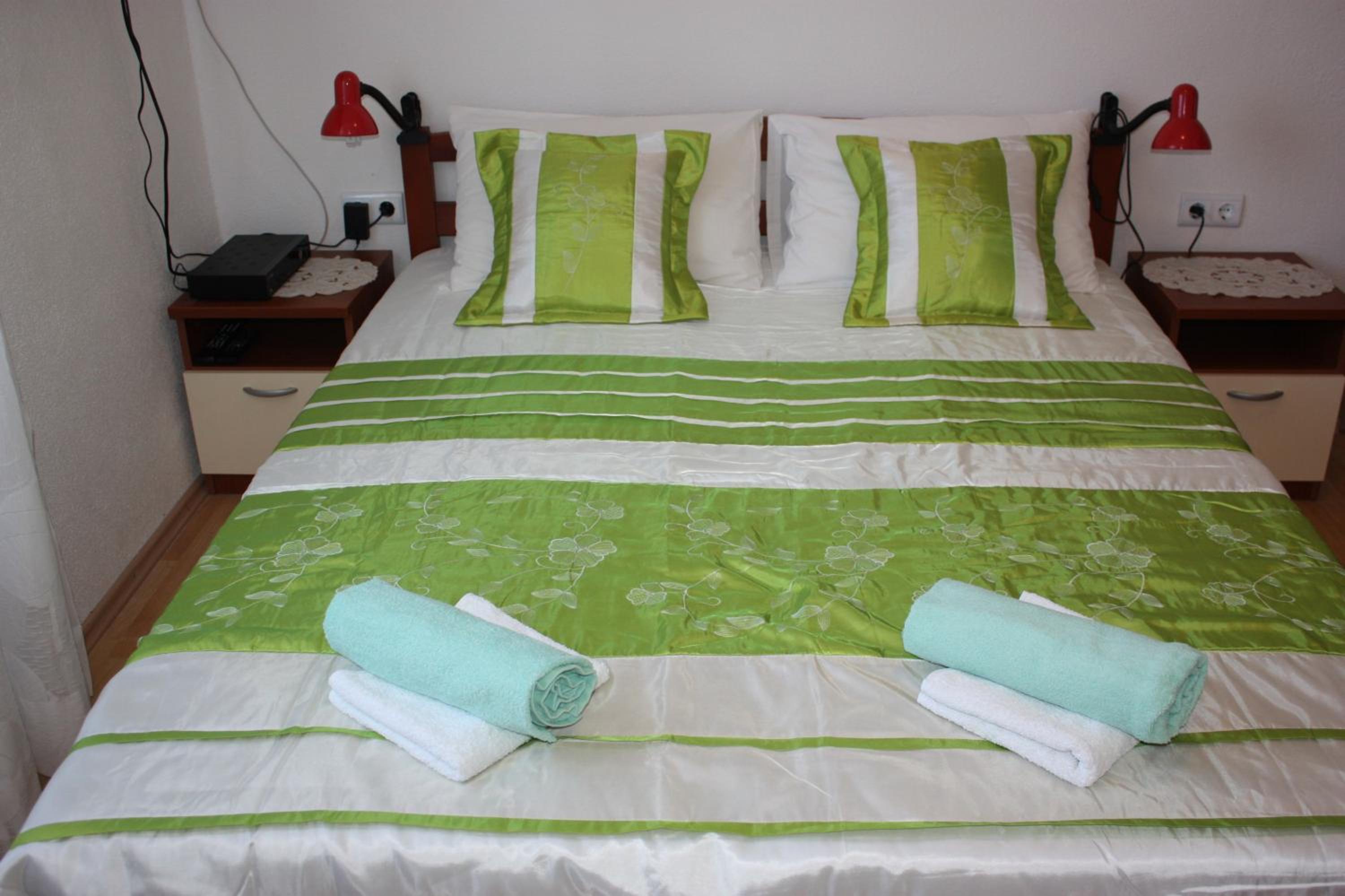 Studio Apartment Lenka view 5