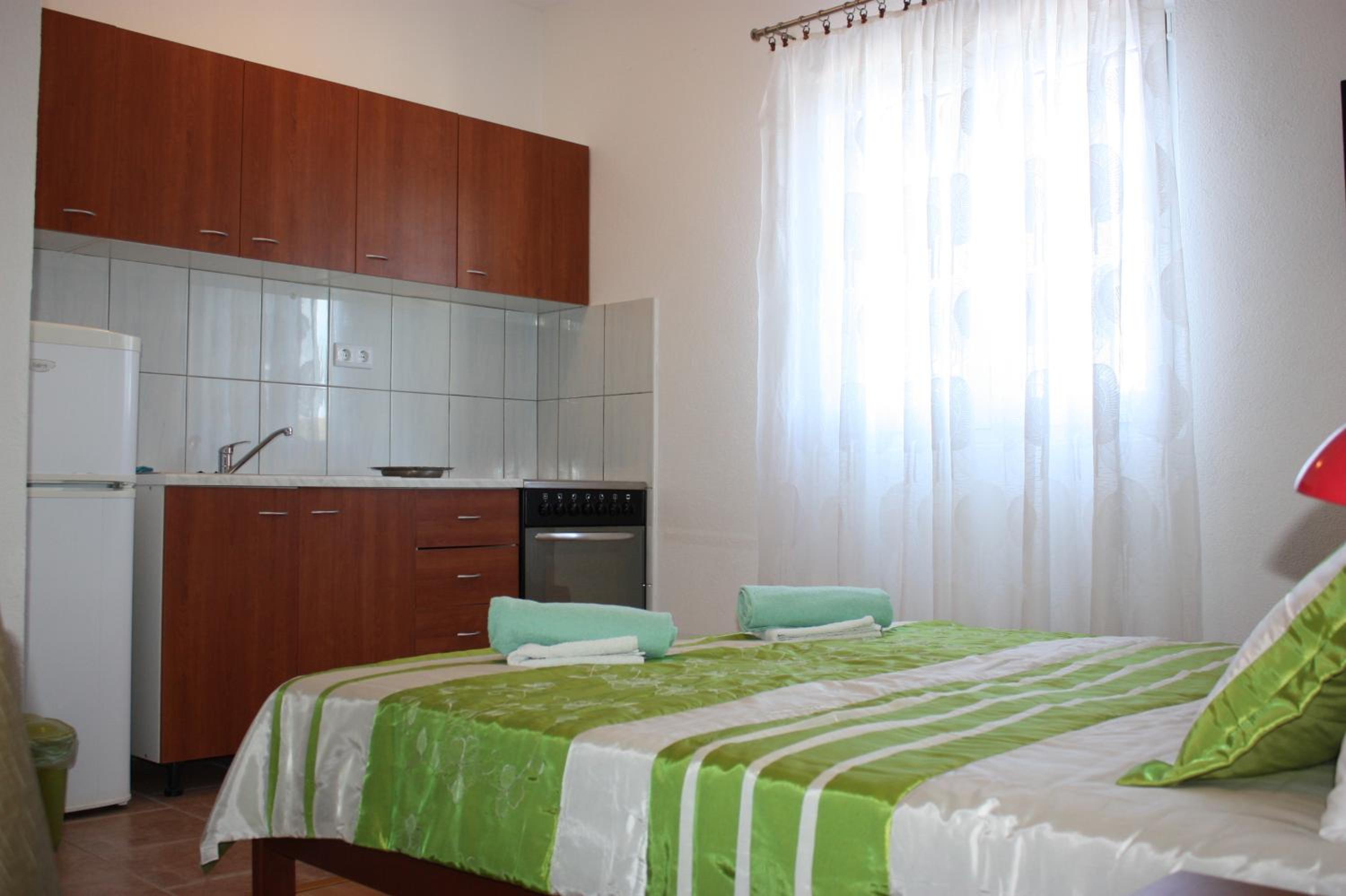 Studio Apartment Lenka view 4
