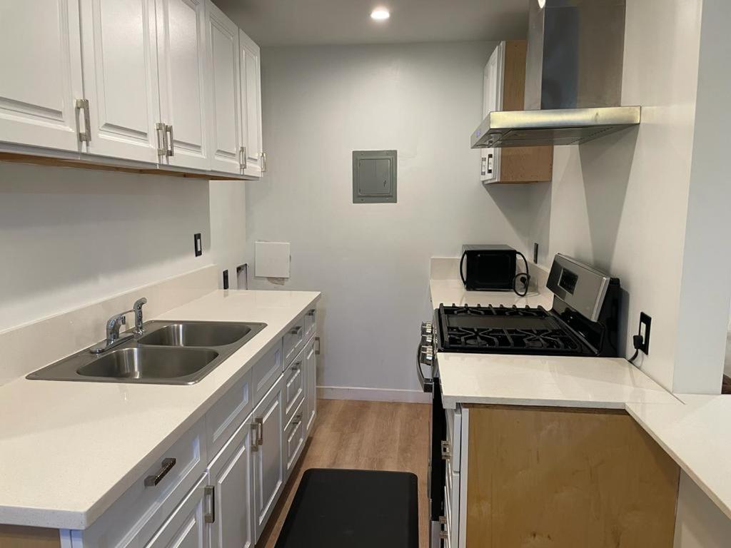Renovateed Two-Bedroom Apartment in Santa Monica