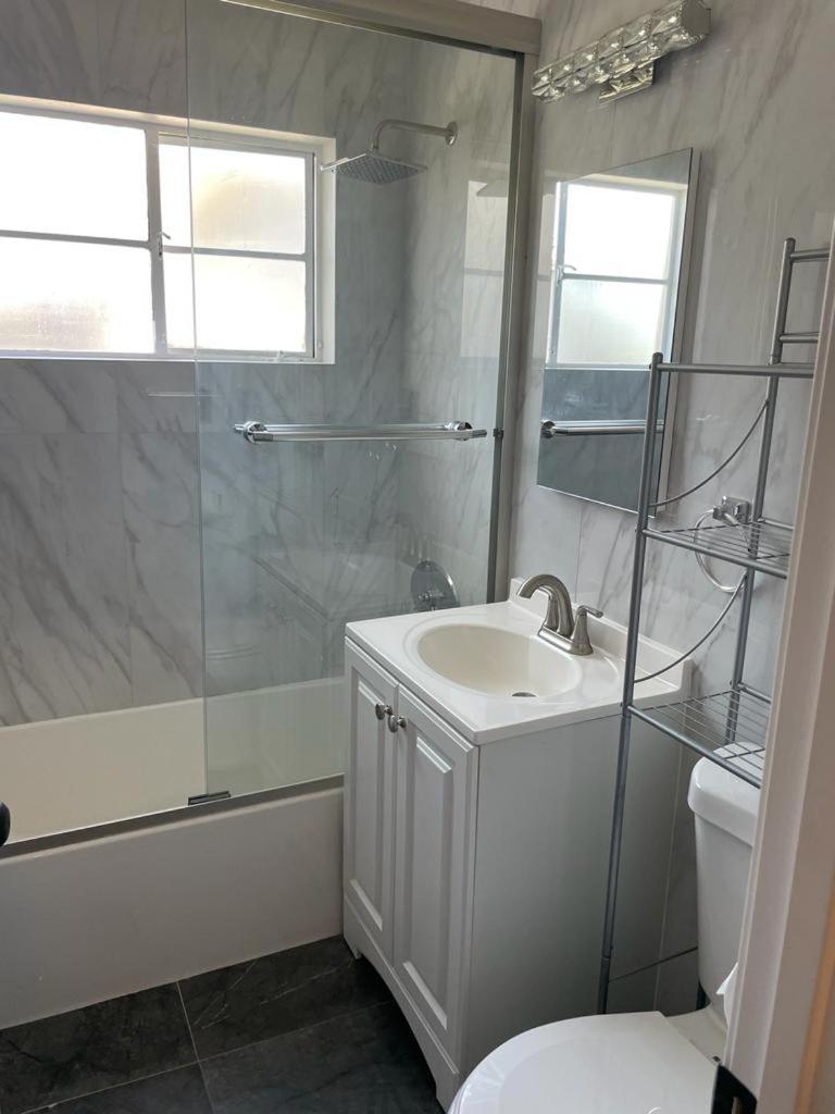 Renovateed Two-Bedroom Apartment in Santa Monica
