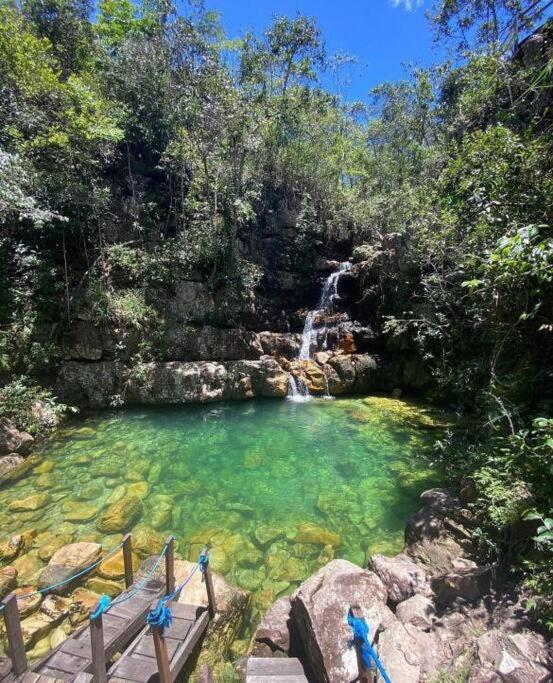 Casa com cachoeiras e contato com a natureza