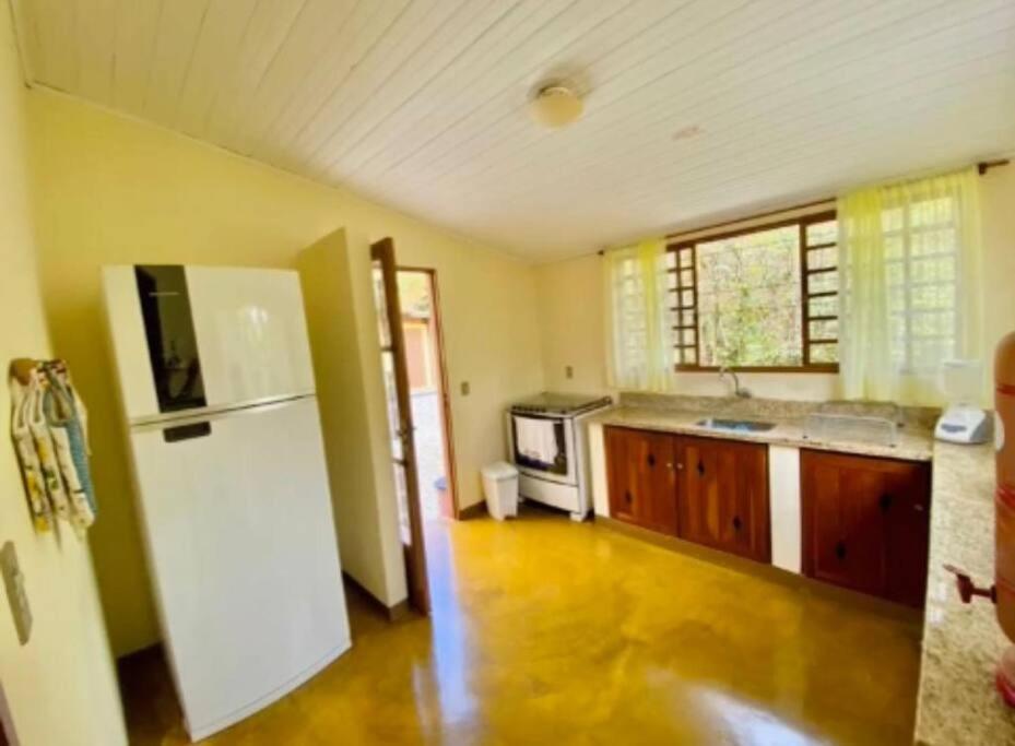 Casa com cachoeiras e contato com a natureza