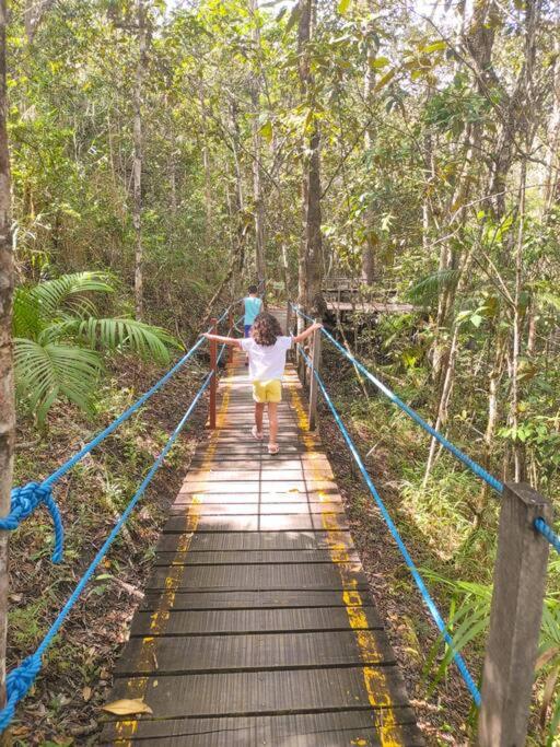 Casa com cachoeiras e contato com a natureza