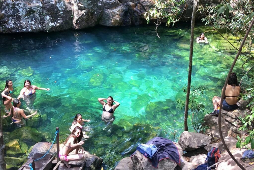 Casa com cachoeiras e contato com a natureza