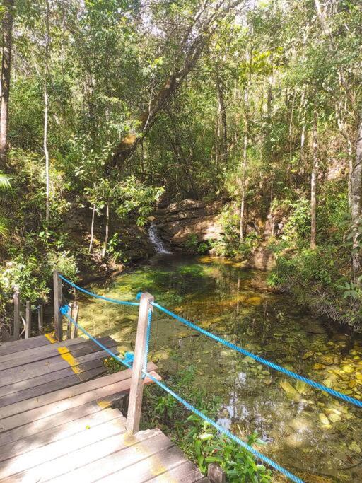 Casa com cachoeiras e contato com a natureza