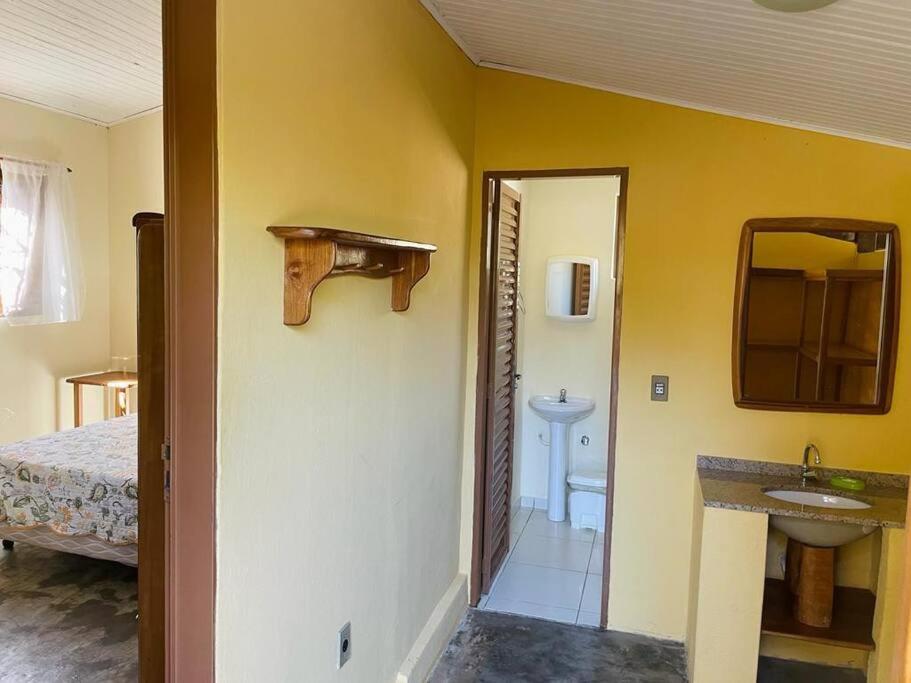 Casa com cachoeiras e contato com a natureza