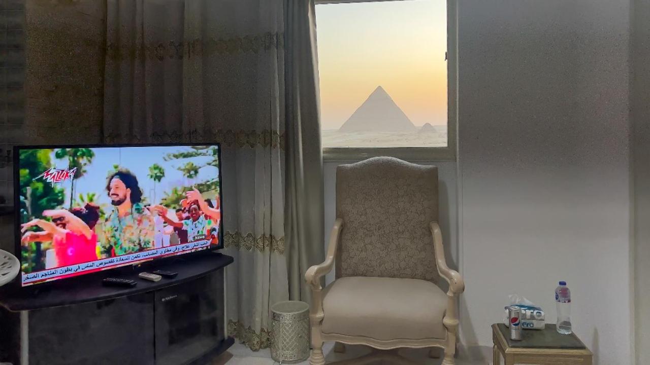 Horus Pyramids view