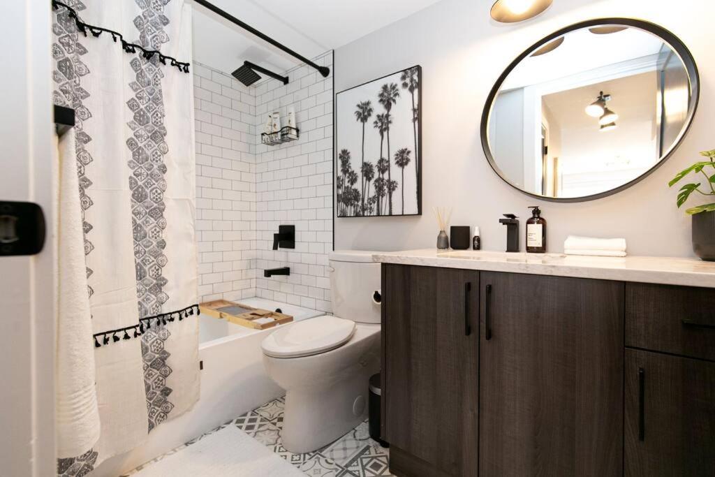 Stylish 1 Bedroom Suite with Lake Access