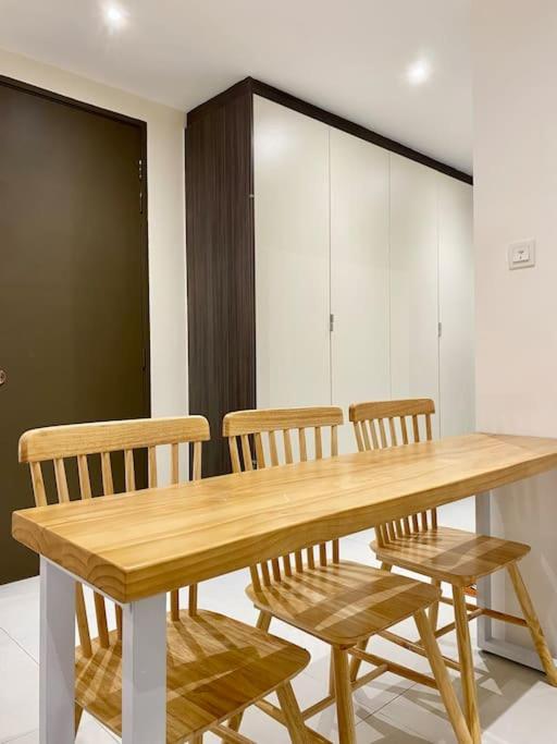 The Podium-Studio-Free 1 Parking-6 Pax-D321B photo 5